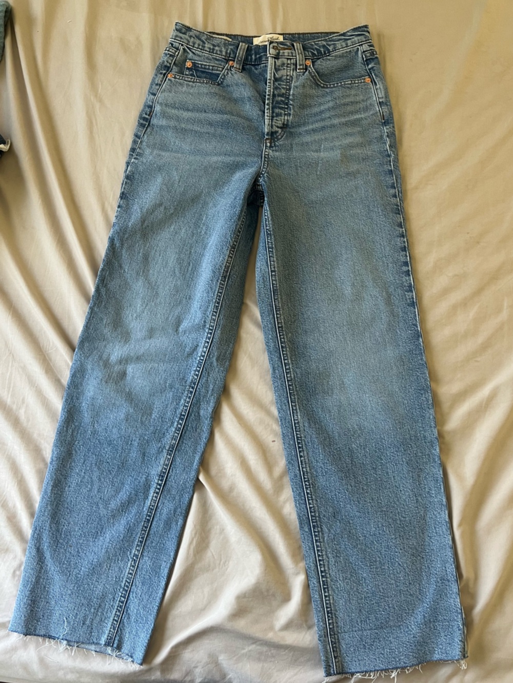 Universal Thread Light Blue Slim Straight Women’s Jean